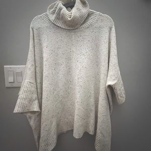 Loft petite Poncho sweater. Speckled cream. No stains. Great condition. Medium.